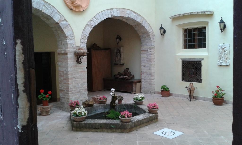 Relais Al Convento Affittacamere Campello sul Clitunno Esterno foto